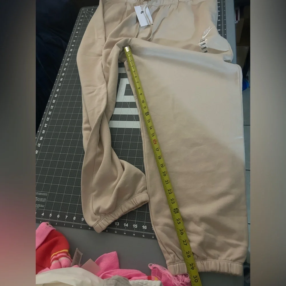 Nike comfortable sweatpants